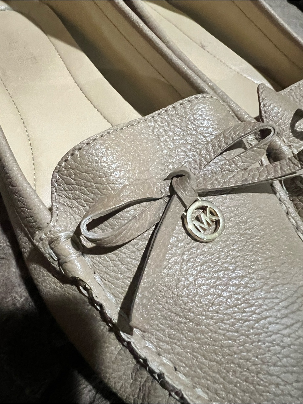 MICHAEL Michael Kors
Everett MOC Leather